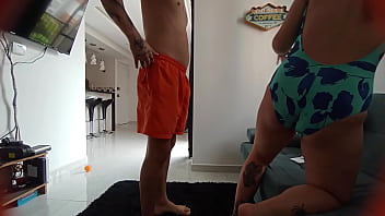 I invited a stranger I met on the Cancun beach