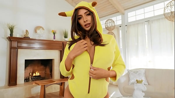 My Friend's Cosplayer Wife Wants My Cock - MOFOS21