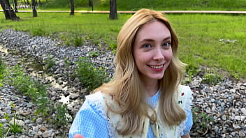 Helped a cute stranger on the street and fucked her