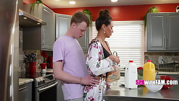 Step Mom Tries To Do The Right Thing.. But She