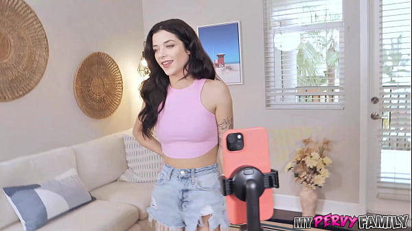 Wanna Be Influencer Babe Wants Stepbro's BIG Juicy Cock -