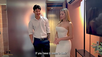 Real estate agent fucks his client to give her a