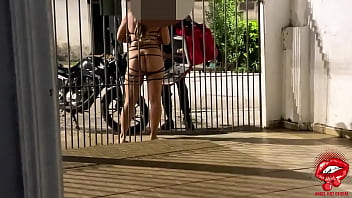 HE GAVE THE ASS TO THE IFOOD DELIVERY MAN AND