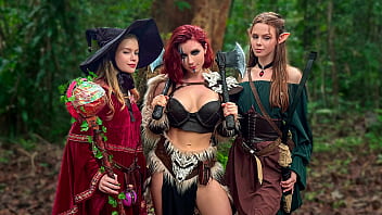 Porno D&D World - Sweetie Fox, Diana Rider and ArinaFox