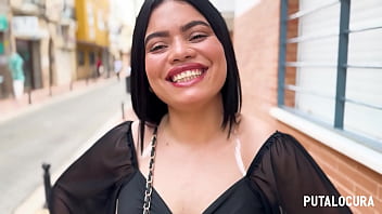 PutaLocura - Big-ass waitress Makarena looks for work and ends