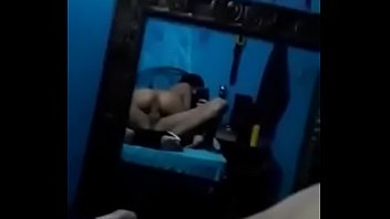 Le gusta gemir a escondidas de su novio