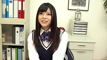 When asked what her charm point is, she answers &lsquo;face&rsquo;.