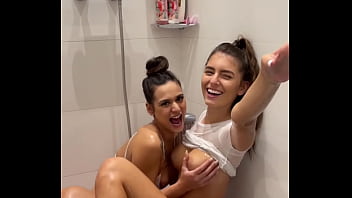 Lesbian shower explodes into sloppy double BJ and huge facial