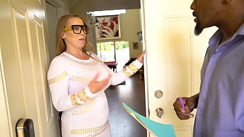 Cock starved WIFE fucks DOOR 2 DOOR salesman | 36