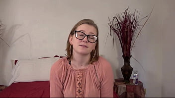 Desperate Amateurs Penny Pearl Stephie and Yiya getting their pussies