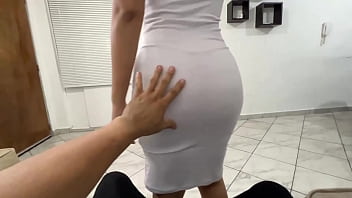 Stepmother Shows her Stepson How to Twerk Dance Shaking her