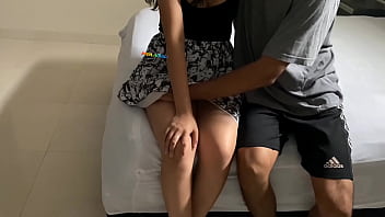 18 YEAR OLD GIRL I INVITE HER TO WATCH A