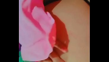 DANCING AND MASTURBATING REALLY GOOD WITH MY PILLOW "LISTEN TO