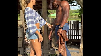 Homemade BBC black guy. Fucks married boss hotwife on the