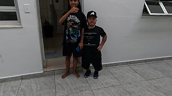 Pitoco arrived with the nymphet and wants to put the