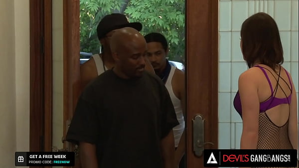 DEVILS GANGBANGS - Sexy Jennifer White Is Hungry For A