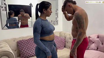 Big-bootied stepmother gets fucked by her little stepson - EmilyFox