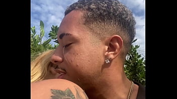 I saw a blonde on the beach and asked her