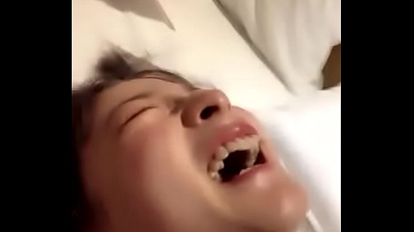 Chinese little couple making love to urinating【Subscribe to me and