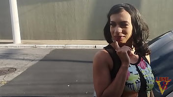 PASTOR GOES TO PREACH FROM DOOR TO DOOR AND FALLS