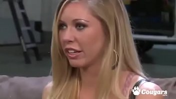 Sexy MILF Brynn Tayler Gives Up Her Pussy To A