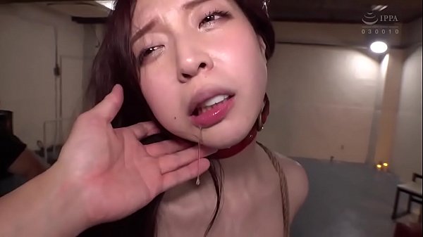 Such a beautiful young lady was and cried and looked