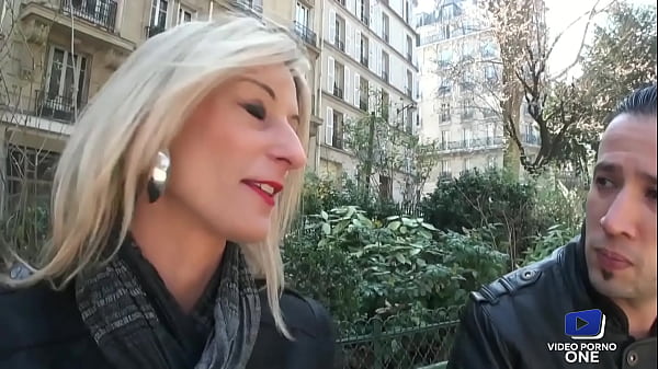 Cali Cruz has a hard fuck with a stranger