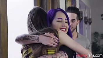 Stepbrother And Stepsister Help Stepcousin With Phone Addiction- Jessae Rosae