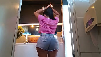 Big ass woman trapped in the restaurant bathroom in Caracas