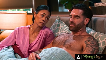 MOMMY'S BOY - Petite Alexia Anders Gets Fucked By Stepbrother