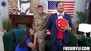 Real American Wife&rsquo;s Holes Serve Veteran Son in Hot Patriotic