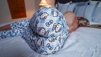 Step Mom Wakes up to Hard Cock of Step Son