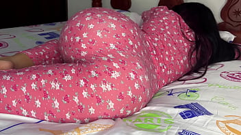 I can't stop watching my Stepdaughter's Ass in Pajamas -