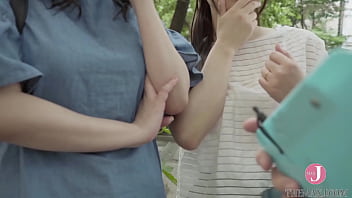 Manami "Dacchu-no" Nakadashi in a threesome with older men! Store