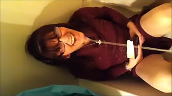 Amatuer church girl part 5 getting pissed on!  Must