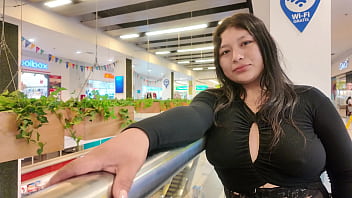 I found Valentina at the mall