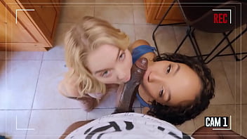 MOFOS - Autumn Falls Gets Naughty In A Public Beach