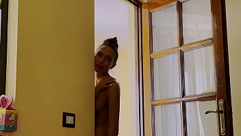 Countryside visit, Adventure's Best by Laura Quest S01E01