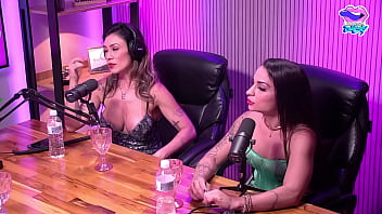 The guest had her pussy sucked