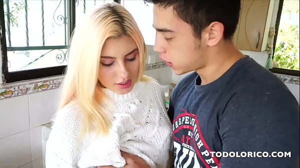 A Colombian couple making love in times of pandemic