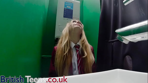 Gloryhole: Teen Sucks Cock