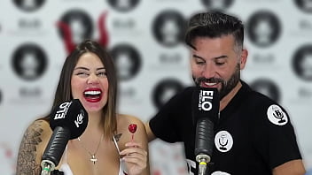 Sara Blonde in the spicy room of the Argentine ELO