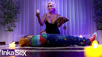 On Halloween, Chucky comes to life and surprises Tiffany by