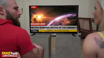 ACCIDENTAL CREAMPIE SEX BEFORE THE END OF THE WORLD!!!!