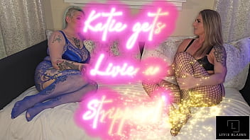 Sexy Stripper fuck 2 pawg hotwives