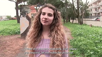 Sexy Italian girl accepts 1000&euro; to have sex with a