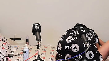 Alyssia Vera goes through the spicy room of Elo Podcast