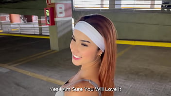 COLOMBIAN TEEN seduces stranger in the gym to play with