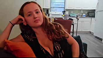 Vacation Sex With My Friends Mom : Red Eviee :