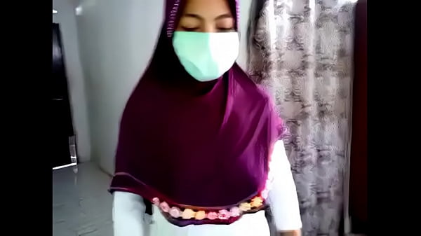 Hijab show off 1